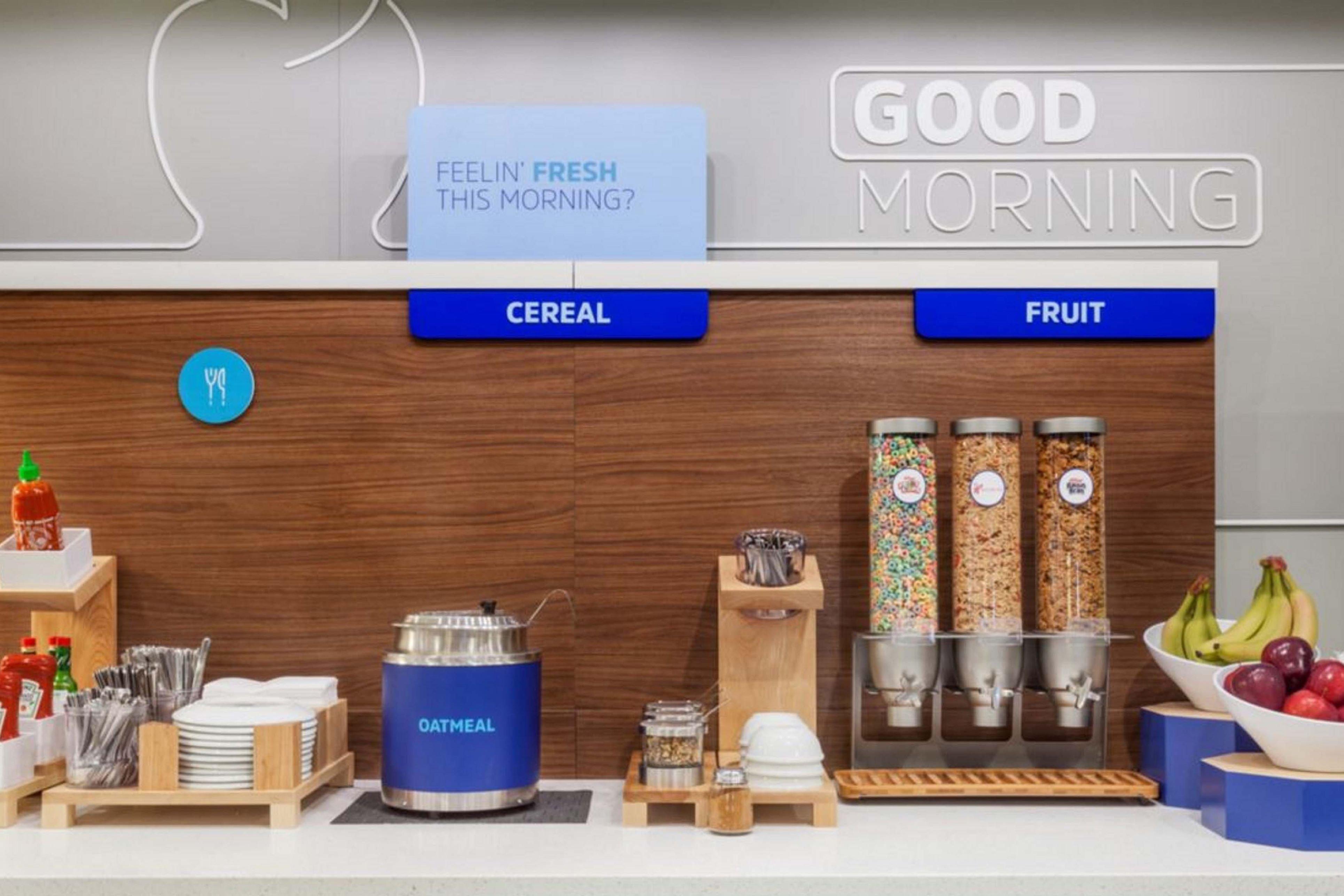 Hotel Express By Ihg Corning