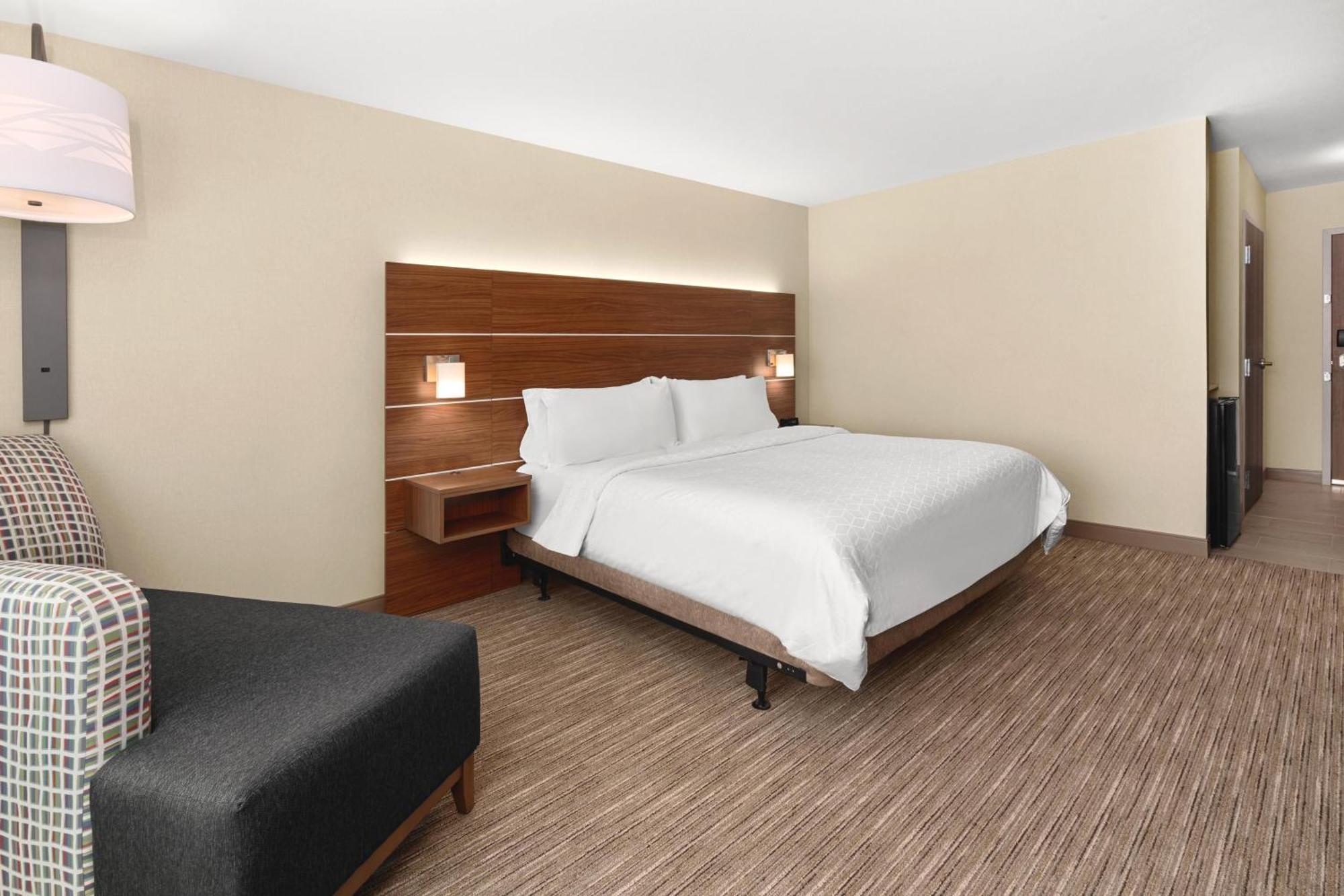 Hotel Express By Ihg