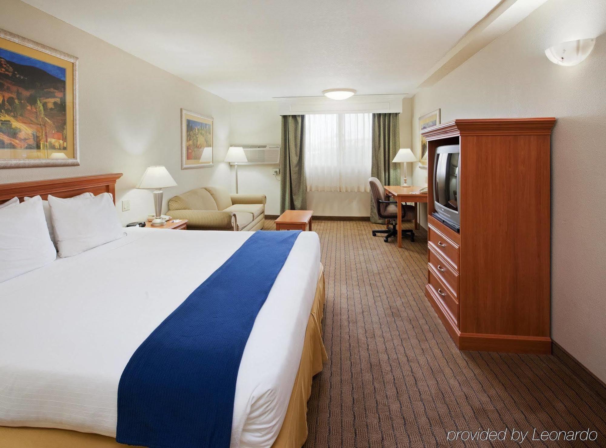 Express By Ihg 2* Corning